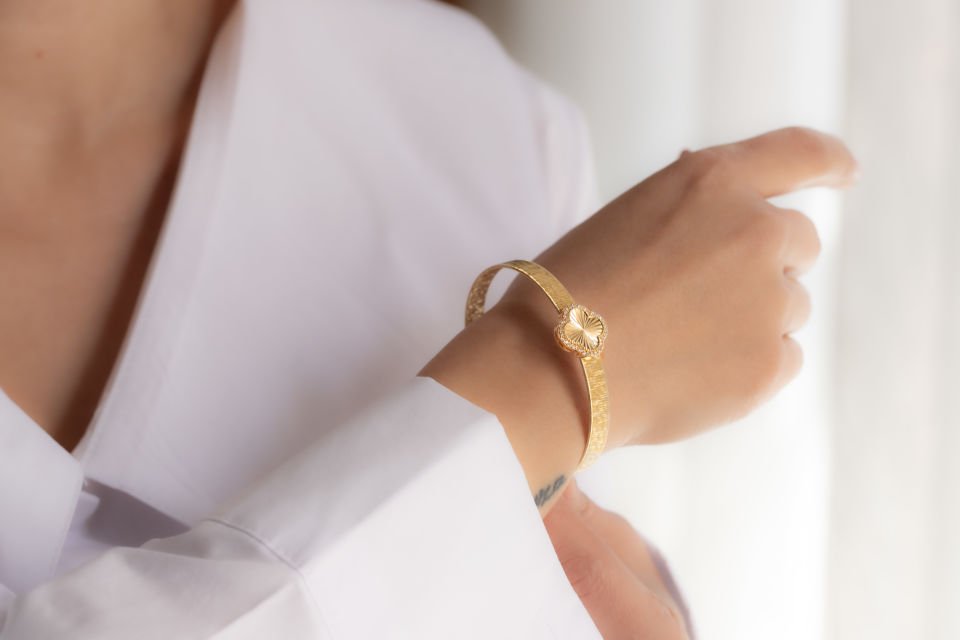 ÇİÇEK ALTIN BİLEZİK KELEPÇE