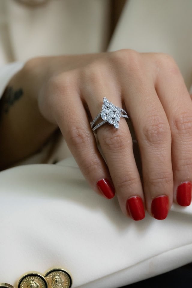 1.45 KARAT TASARIM PIRLANTA YÜZÜK