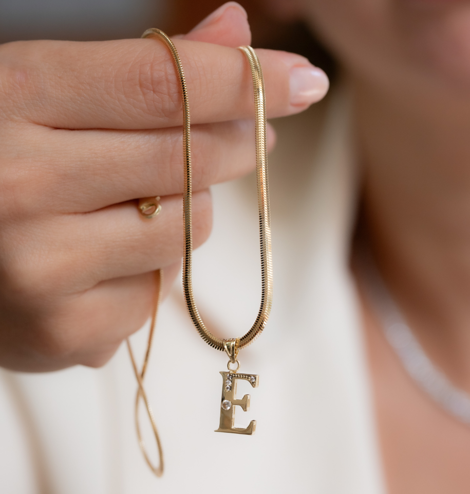 E HARF ALTIN KOLYE UCU