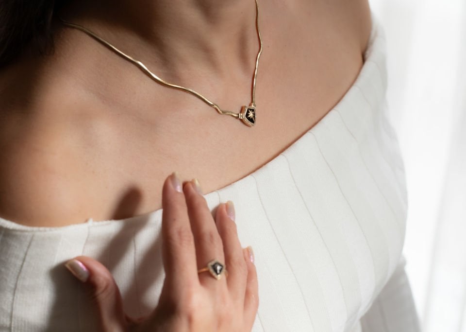 BLACK SİRİUS ALTIN KOLYE