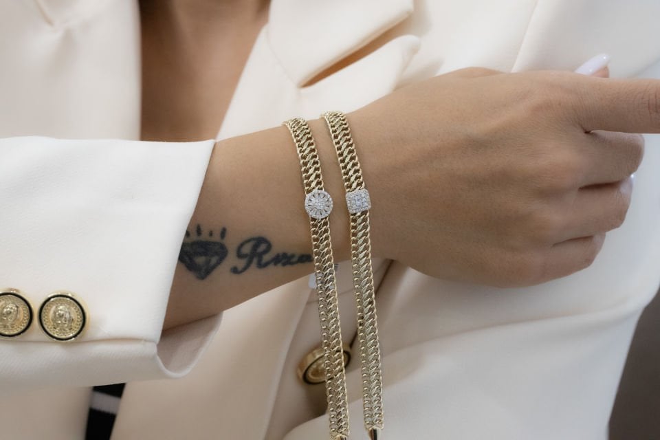 KALIN HASIR KARE TAŞLI ALTIN BİLEKLİK