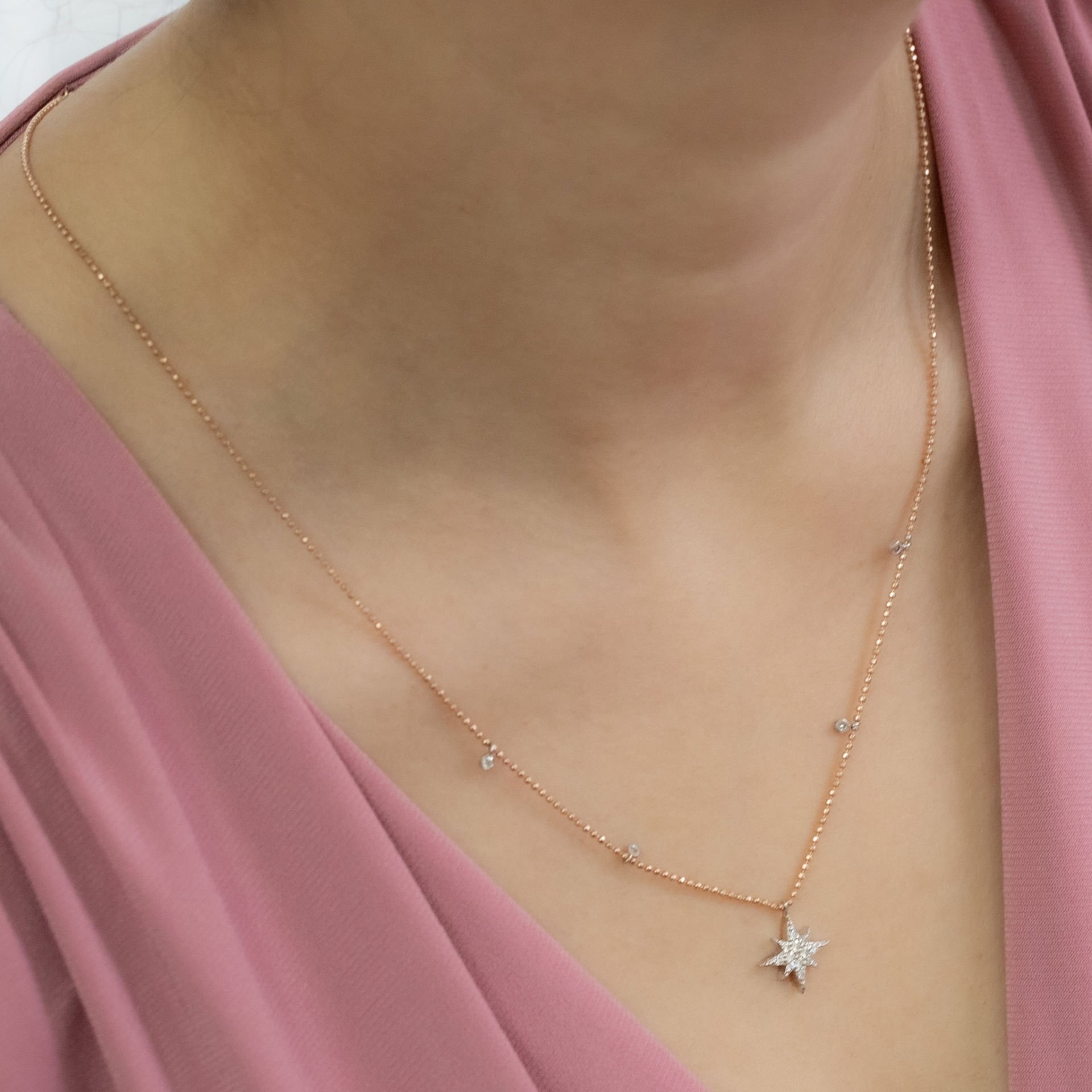 0.24 KARAT TASARIM PIRLANTA KOLYE