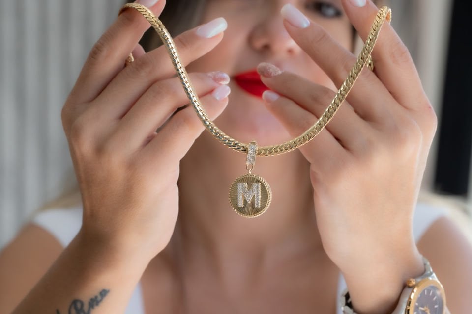 M HARF ALTIN KOLYE UCU