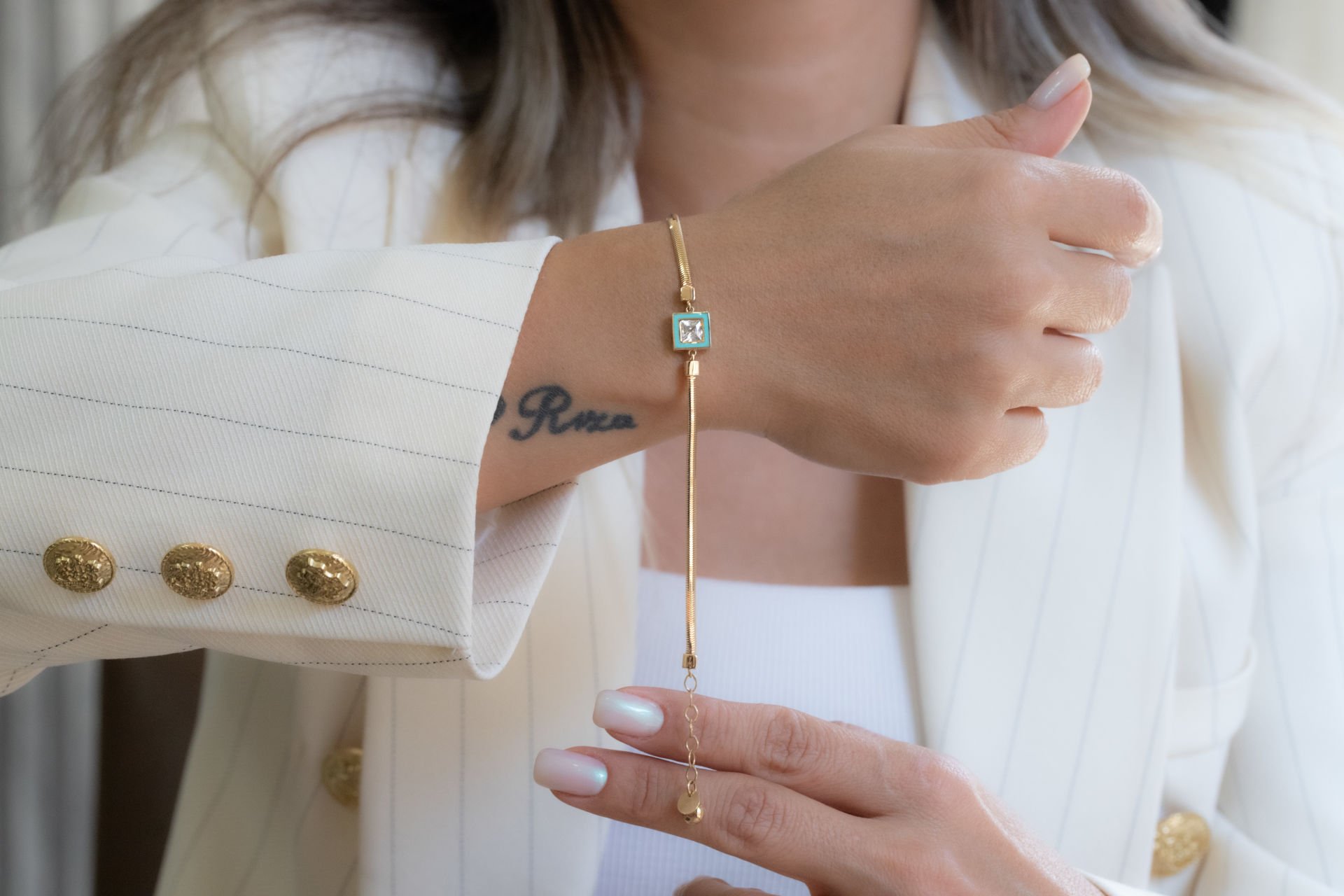 SU MAİ ALTIN BİLEKLİK