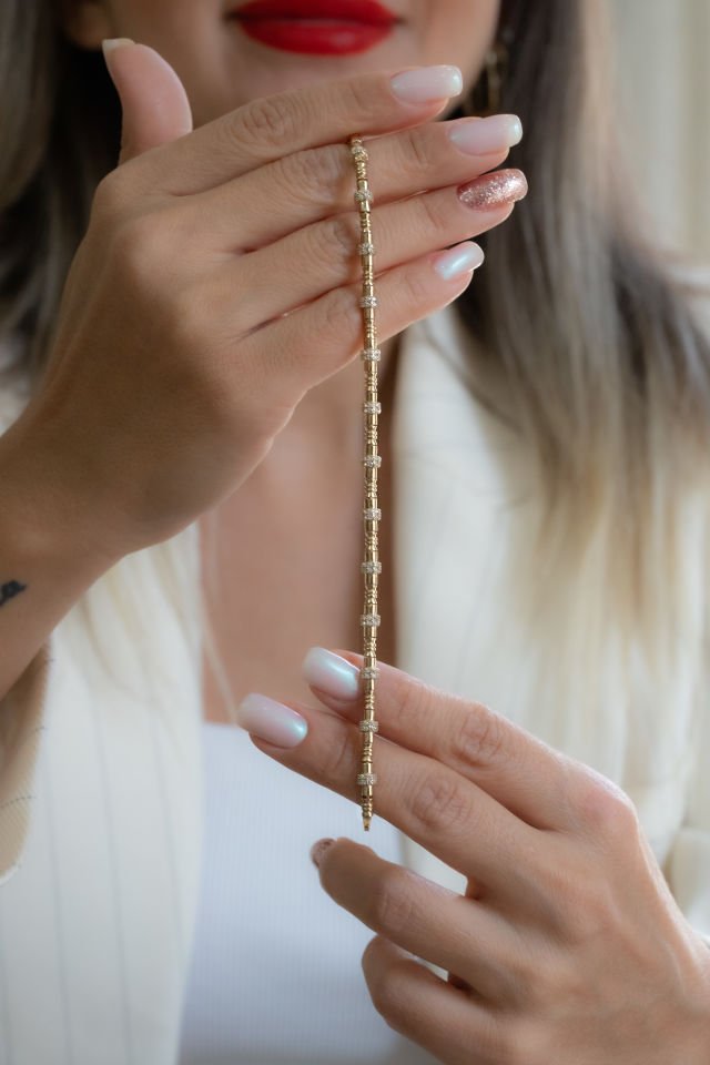 SİRİ ALTIN BİLEKLİK