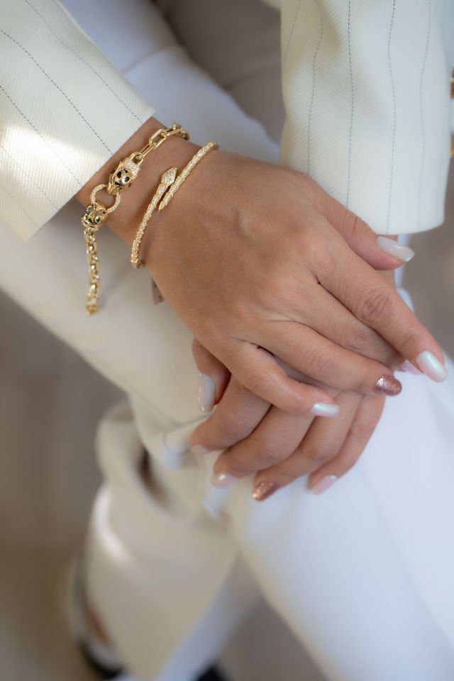 TAŞLI YILAN ALTIN KELEPÇE