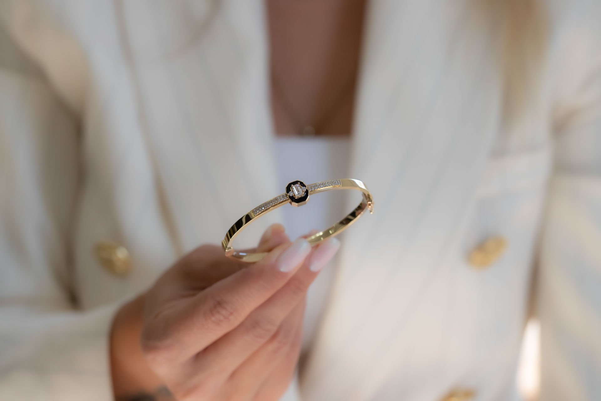 BLACK KELEPÇE BİLEZİK