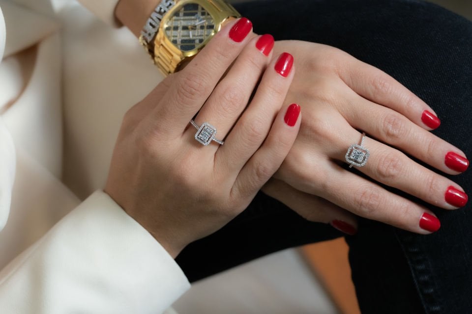 0.60 KARAT BAGET PIRLANTA YÜZÜK