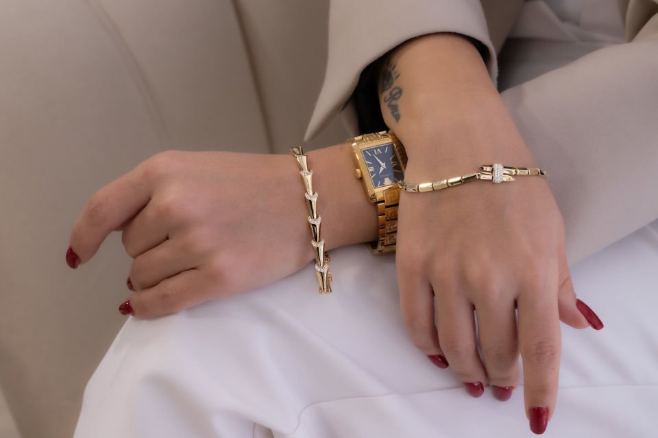 NİRAV TAŞLI ALTIN BİLEKLİK