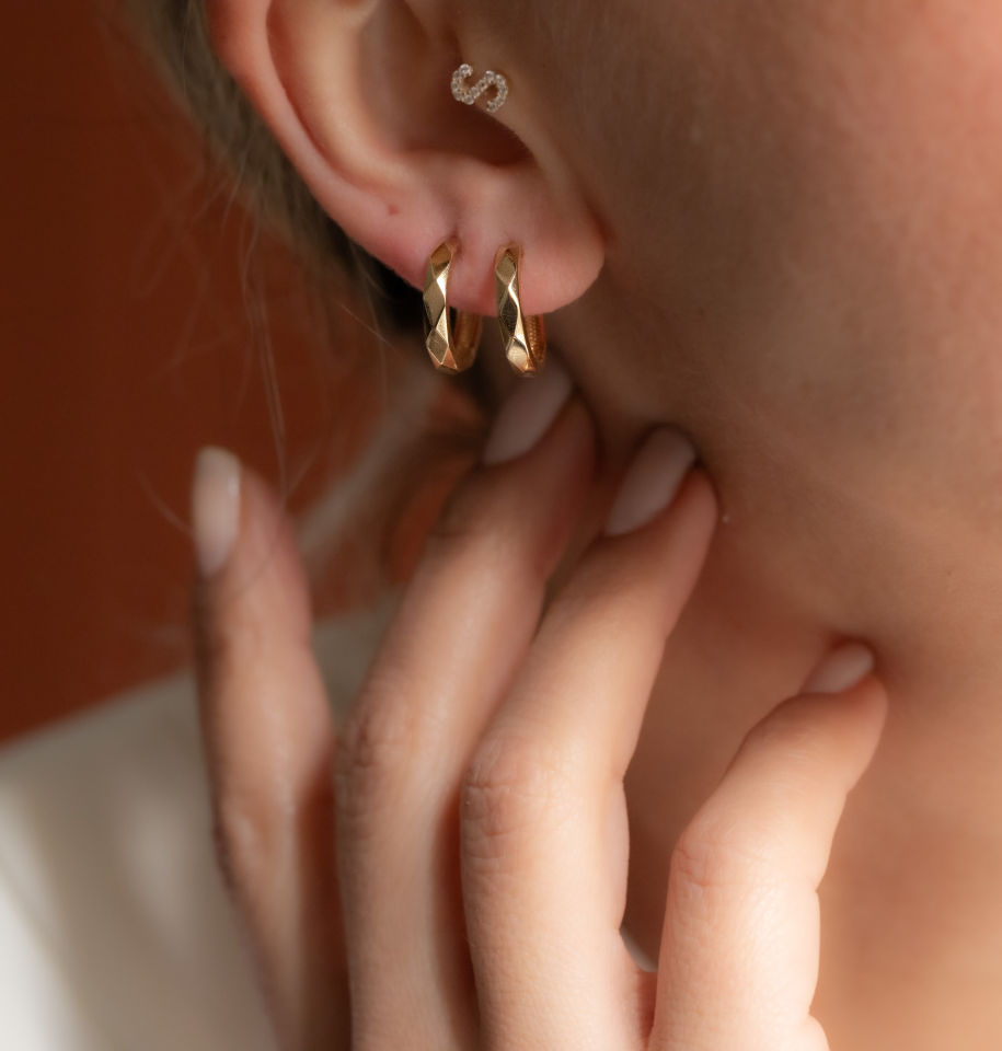 ELZA HALKA ALTIN KÜPE