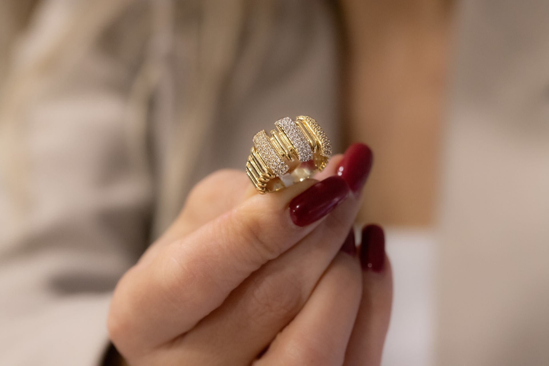 İKONİK ALTIN YÜZÜK