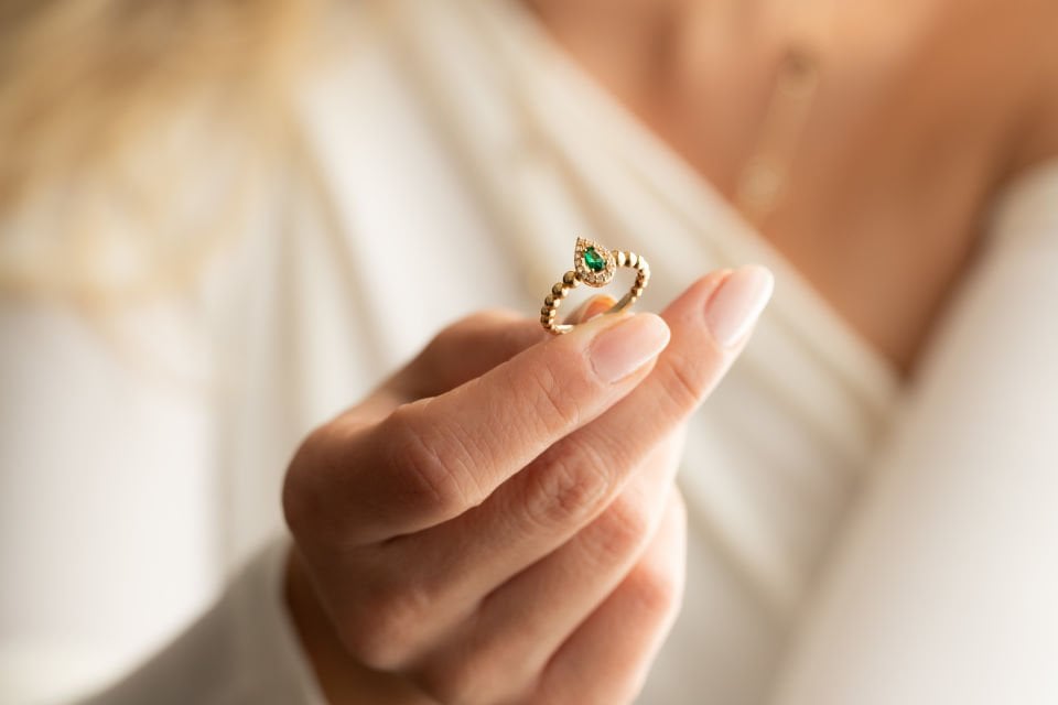 RENKLİ TAŞLI VİNTAGE ALTIN YÜZÜK