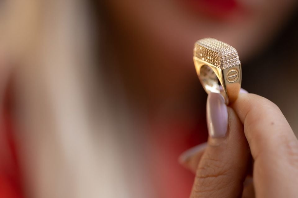 TAŞLI FANTEZİ YÜZÜK