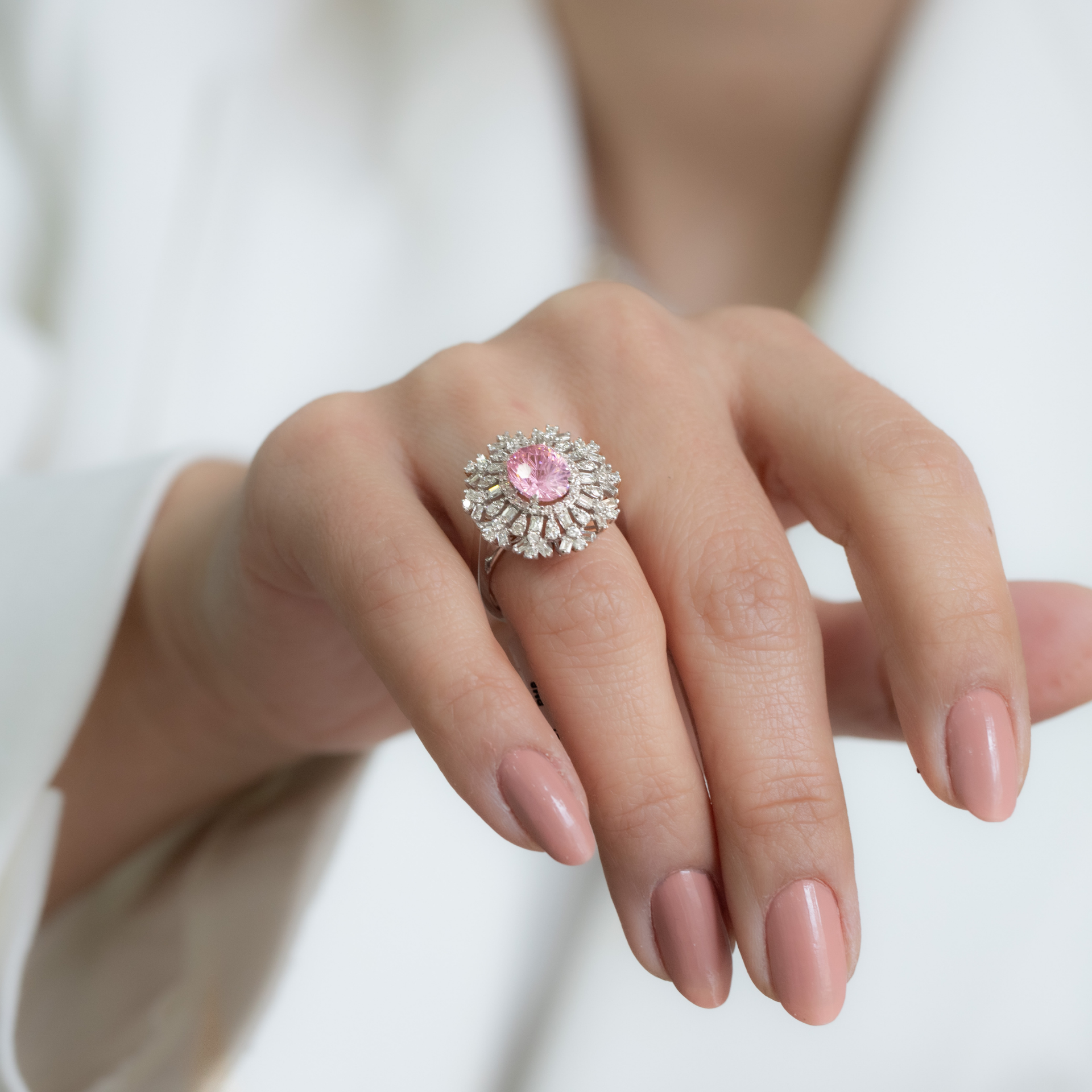 4.14 KARAT TASARIM PIRLANTA YÜZÜK