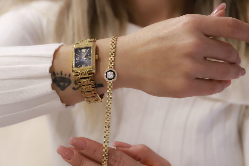 MİNELİ BAGET ALTIN BİLEKLİK