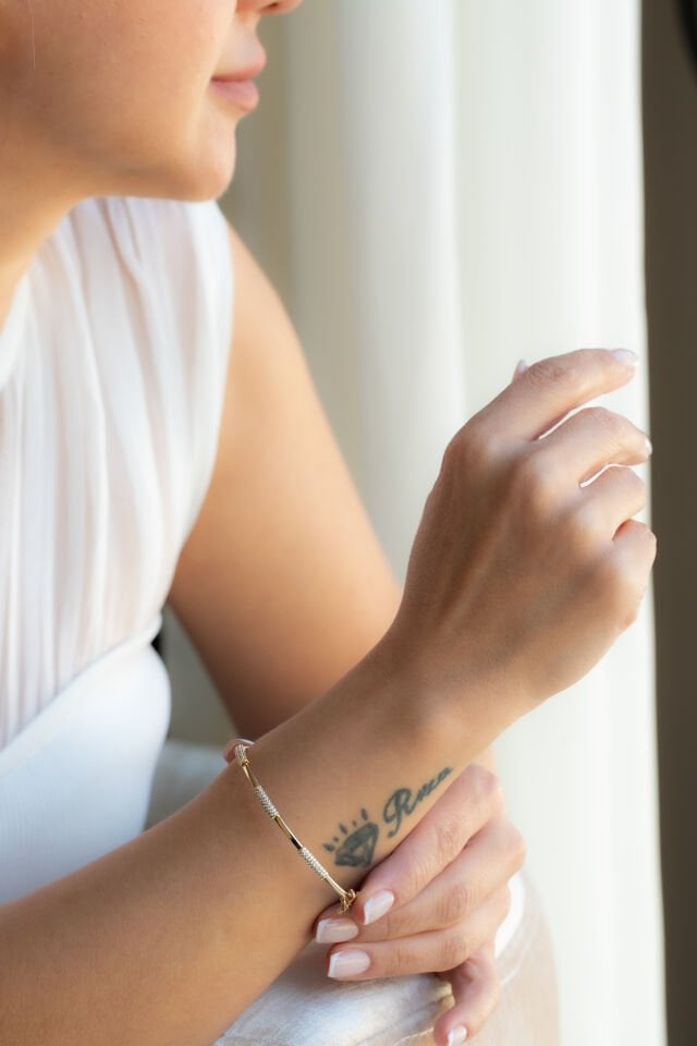 TAŞLI MİNİMAL KELEPÇE BİLEZİK