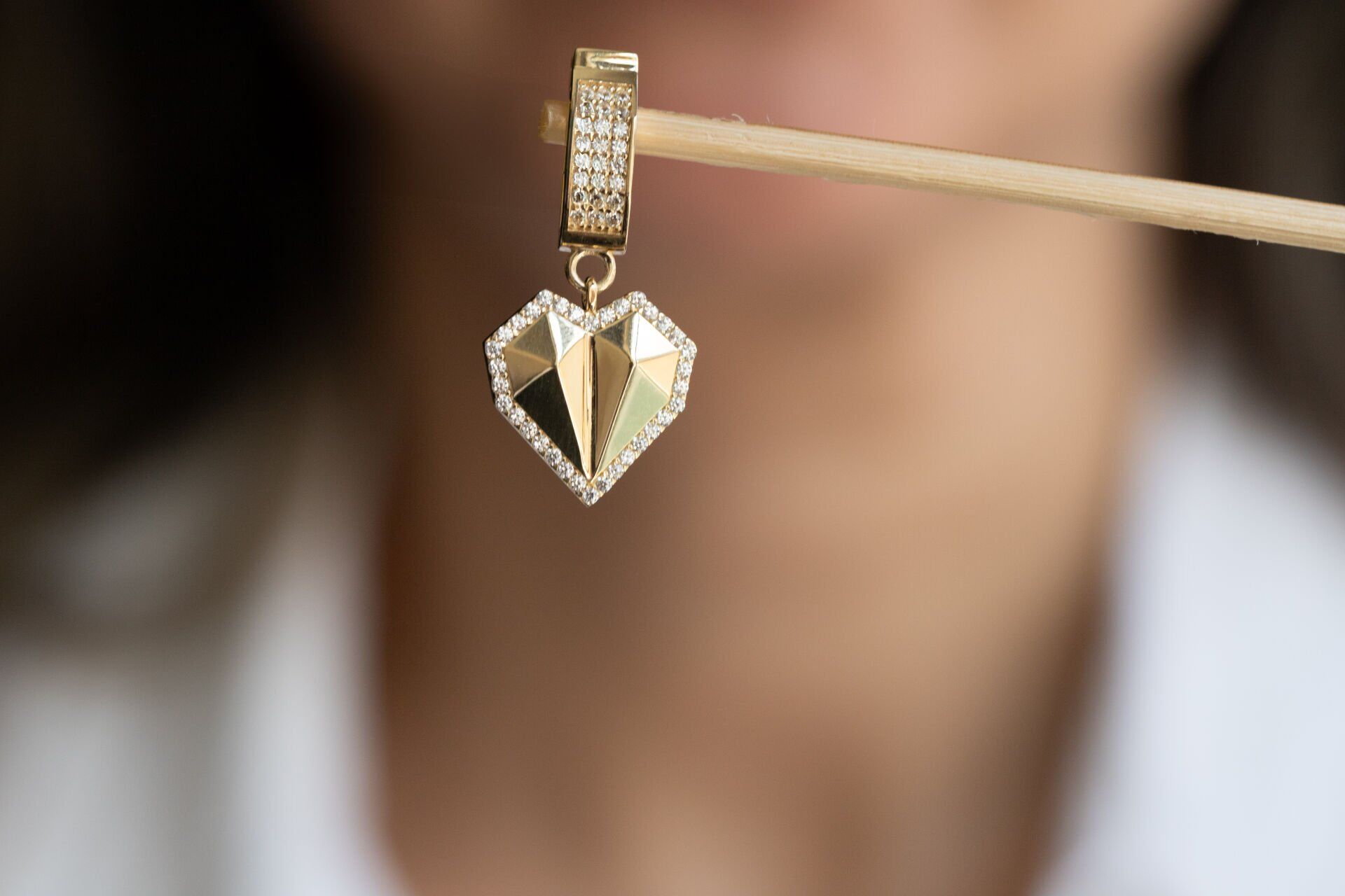 GEOMETRİK KALP ALTIN KOLYE UCU