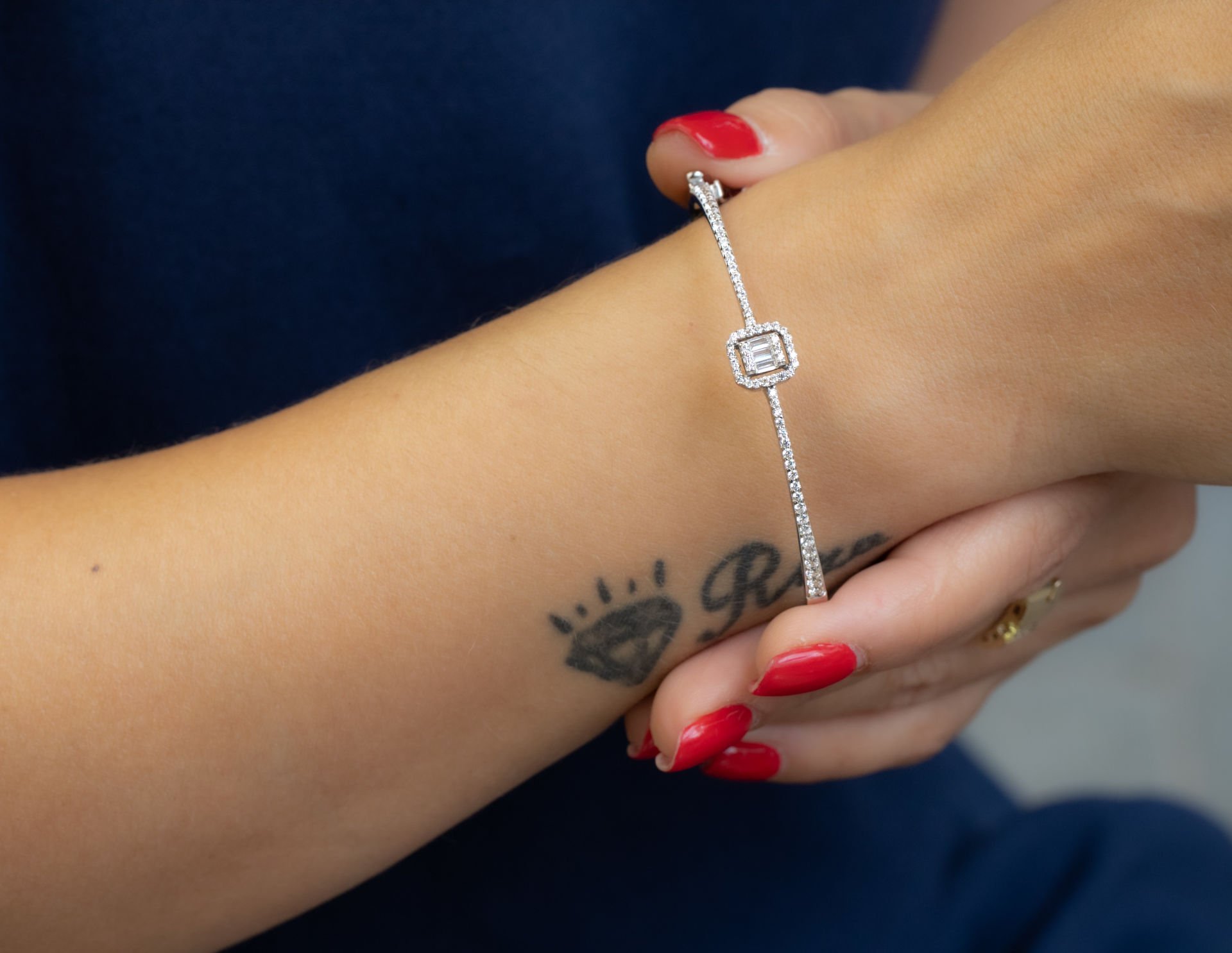 BAGET TAŞLI ALTIN KELEPÇE