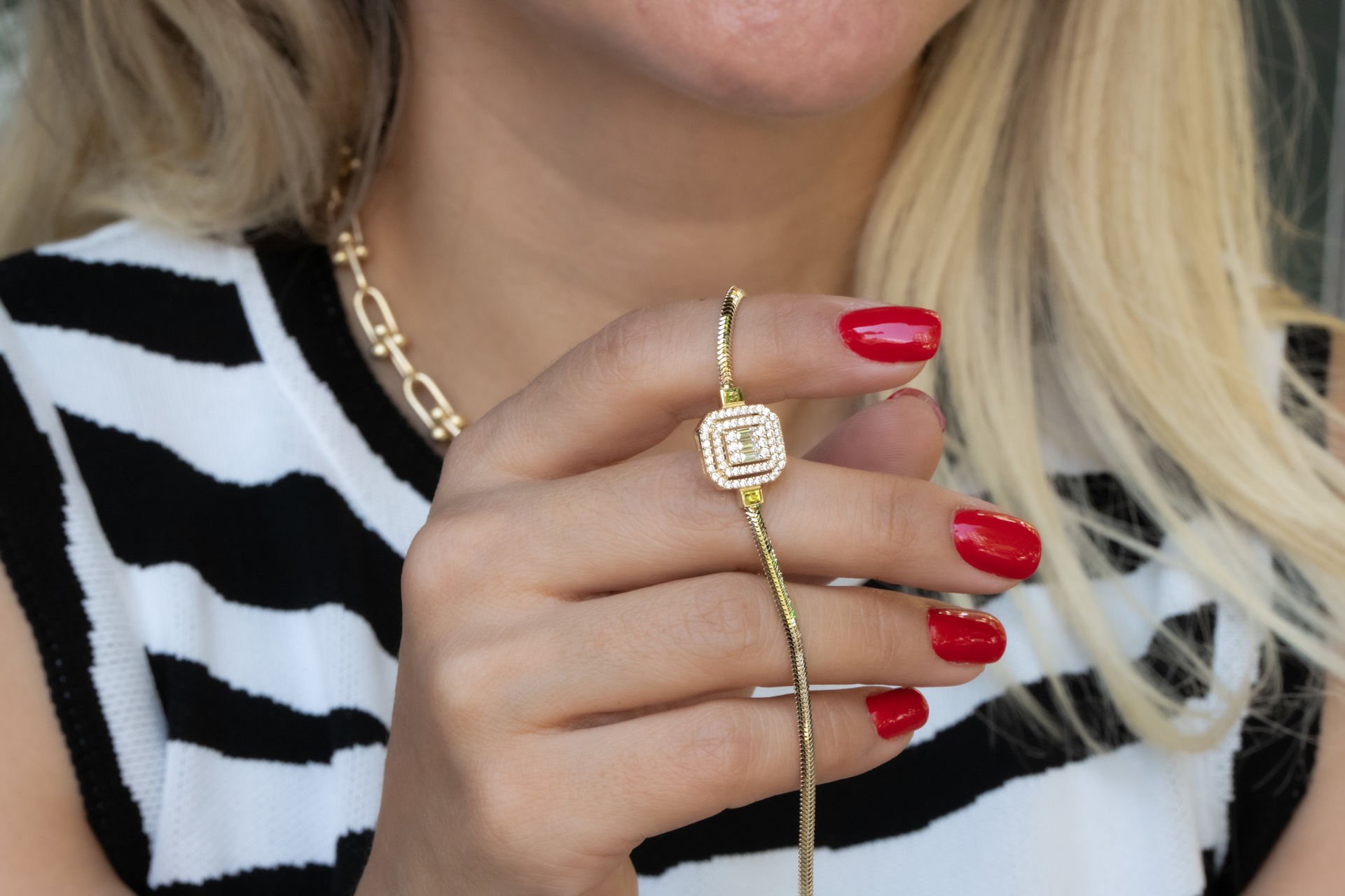 BAGET TAŞLI ALTIN BİLEKLİK