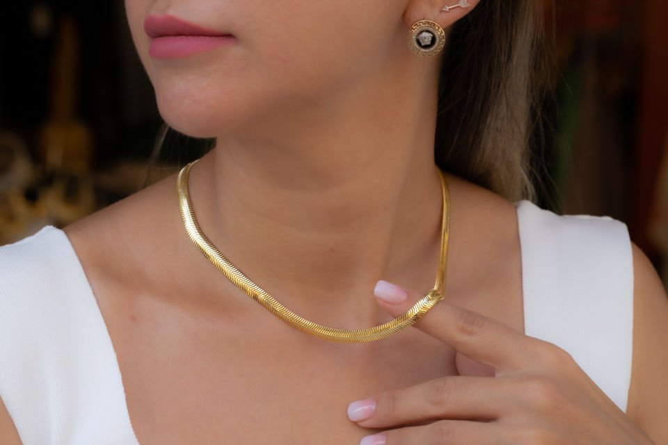 BALIKSIRTI ALTIN ZİNCİR