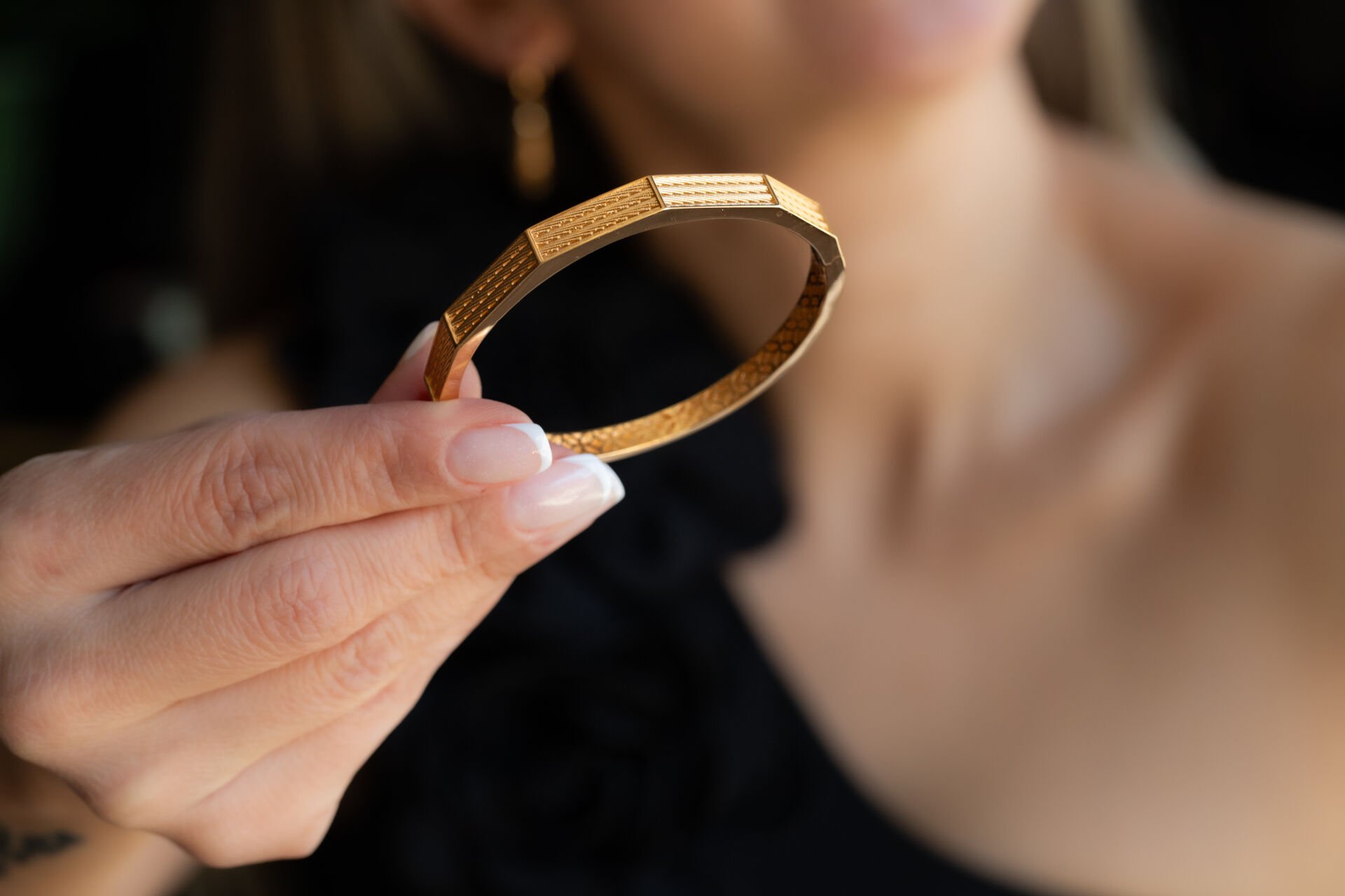 HOLLY ALTIN KELEPÇE BİLEZİK