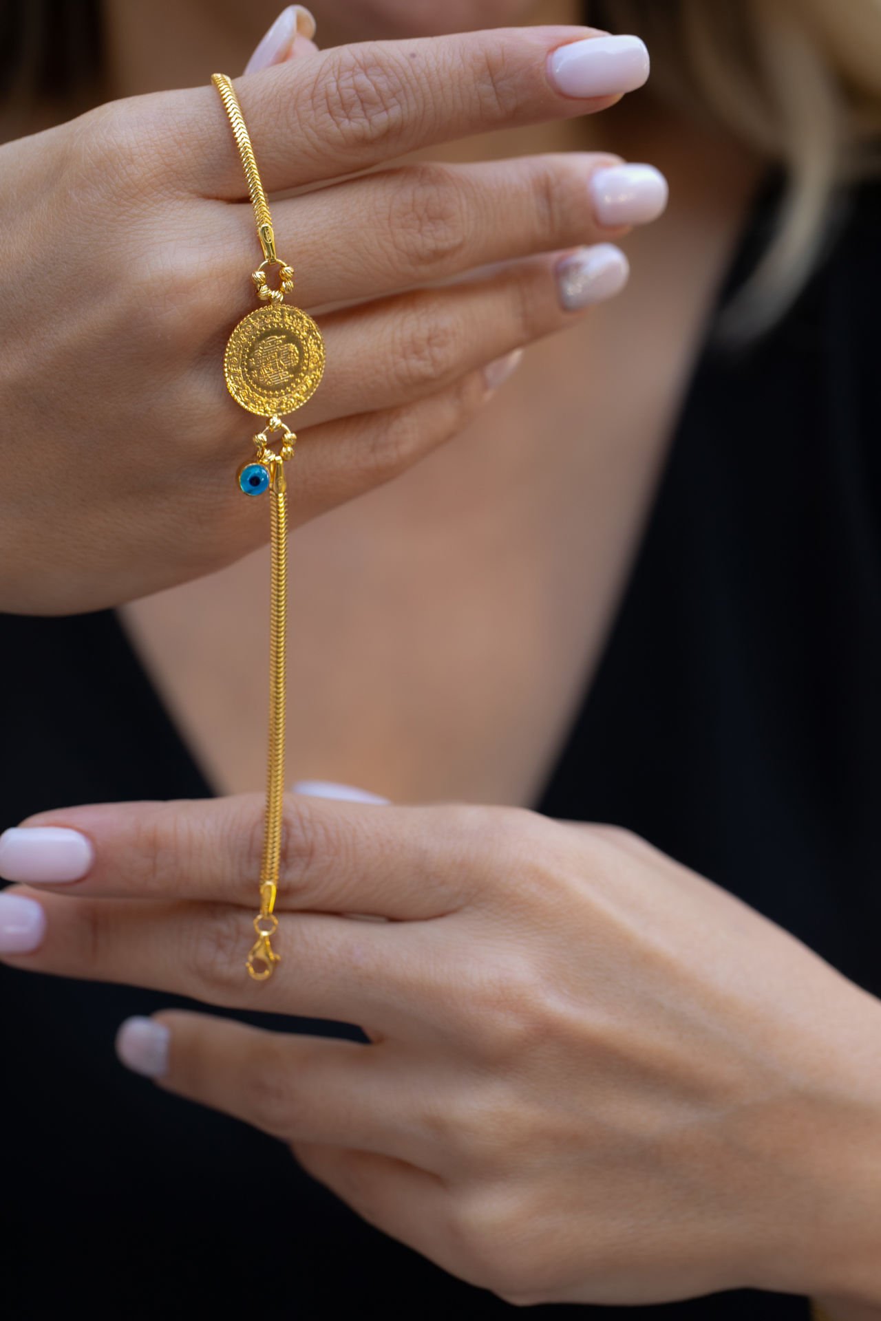 ZİYNETLİ ALTIN BİLEKLİK