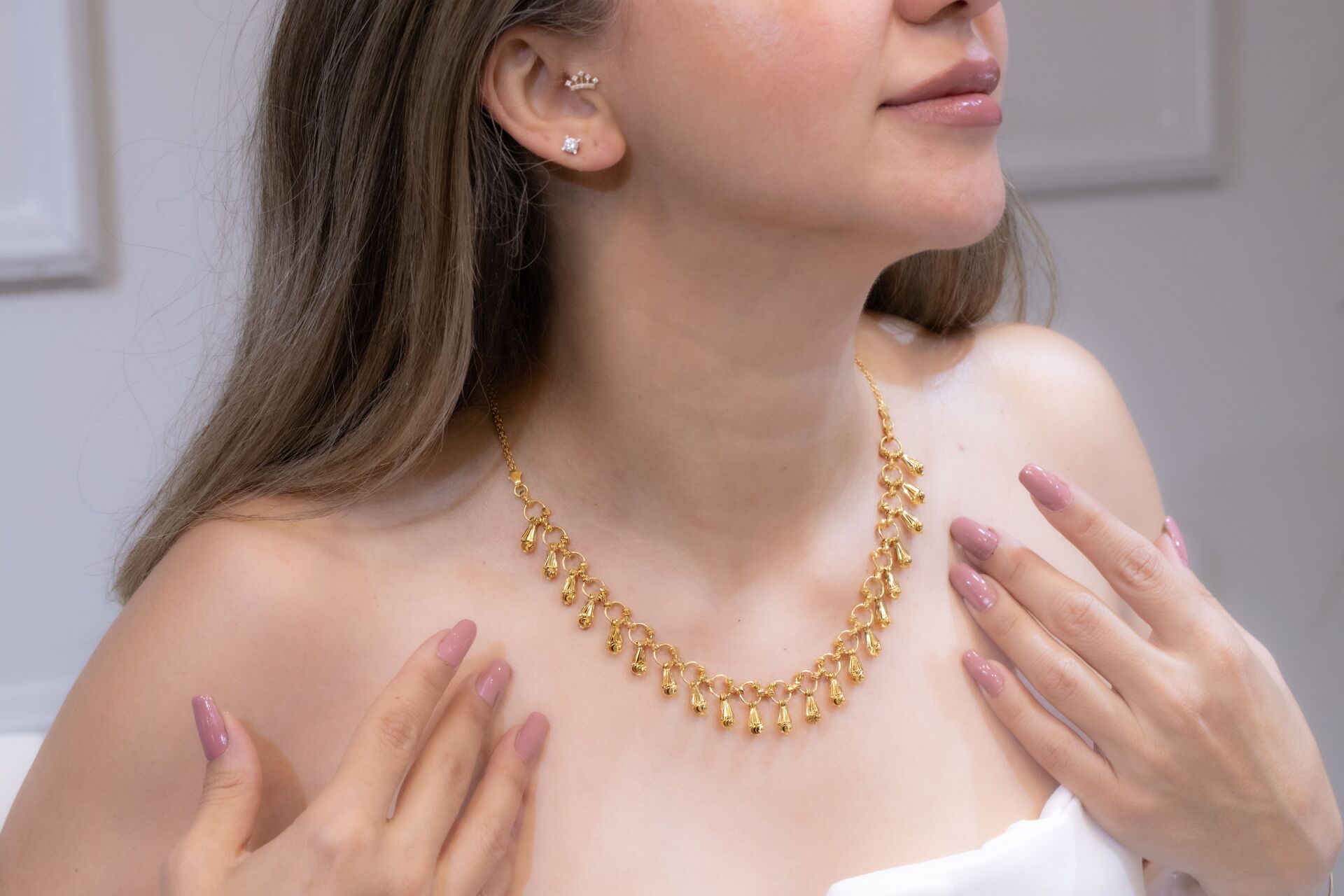 CROWN ALTIN GERDANLIK