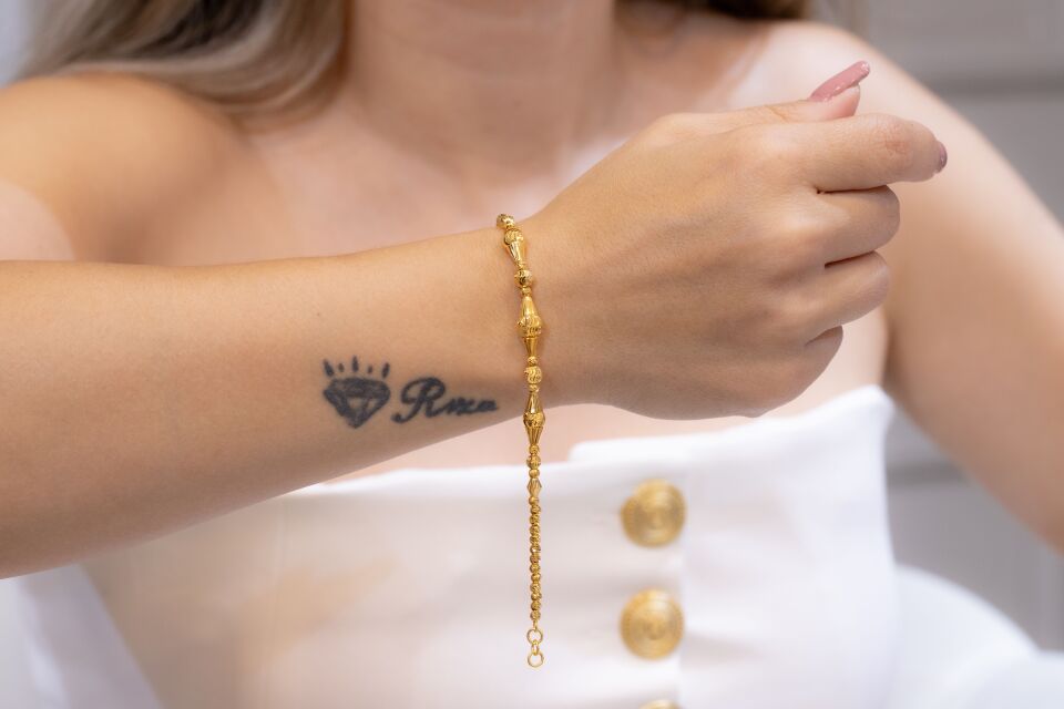 CROWN ALTIN GERDANLIK