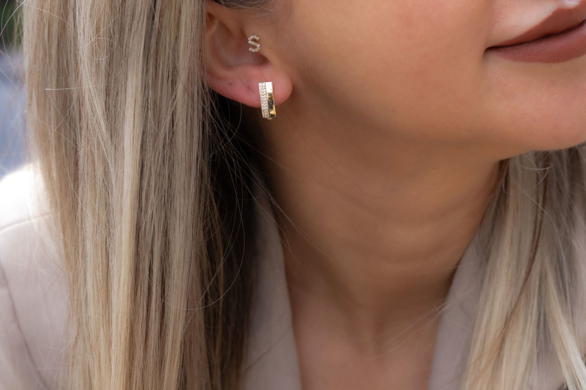 TAŞLI ANNE ALTIN KÜPESİ