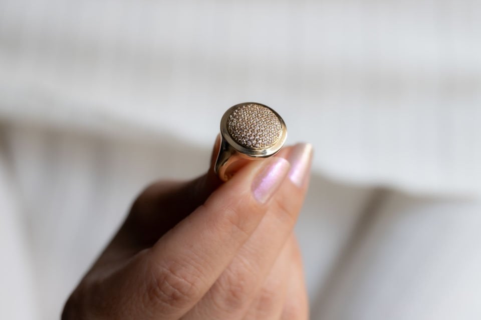 TAŞLI YUVARLAK ALTIN YÜZÜK