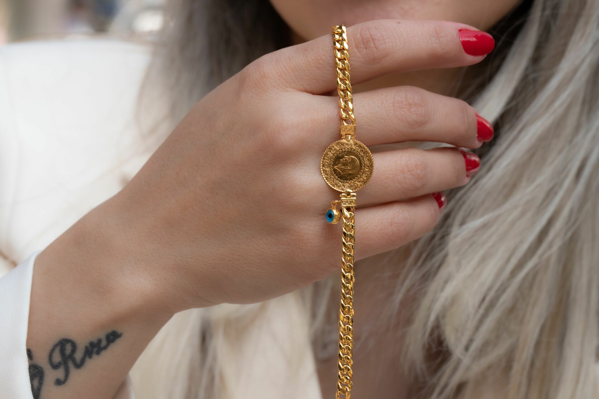 ÇEYREK ALTINLI BİLEKLİK