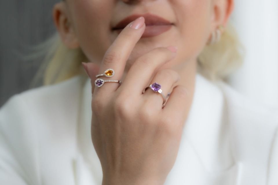 1.08 KARAT TASARIM PIRLANTA YÜZÜK