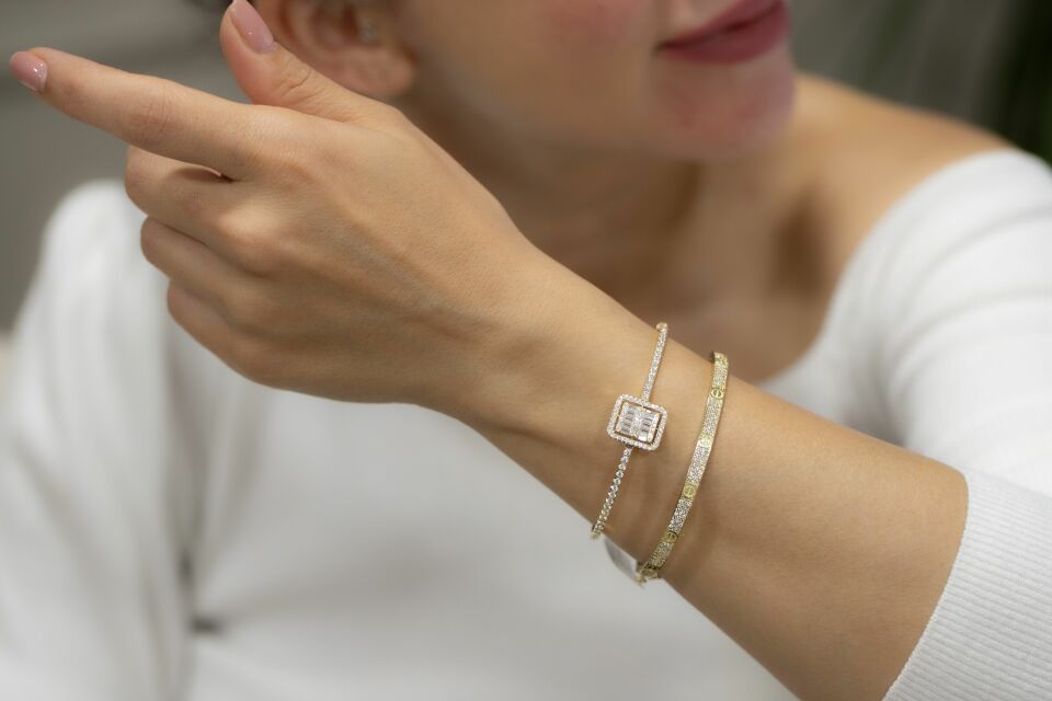 BİA KELEPÇE BİLEZİK