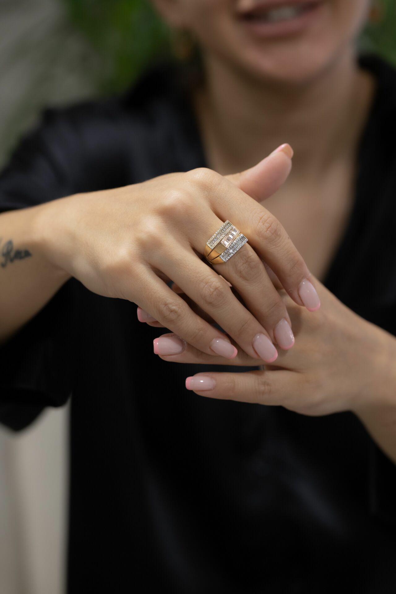 ÜÇ RENK TAŞLI ALTIN YÜZÜK