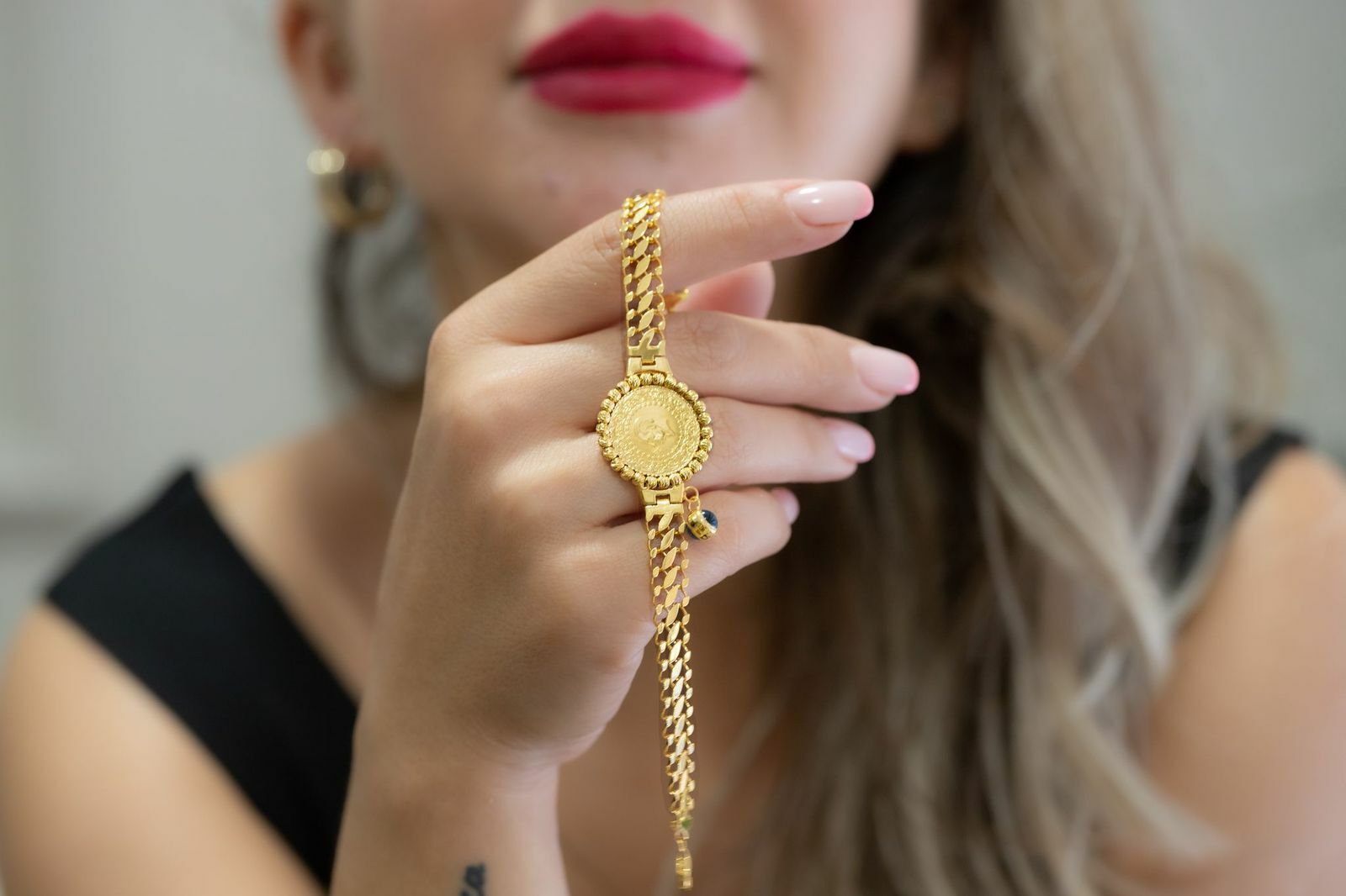 ÇEYREK ALTINLI BİLEKLİK