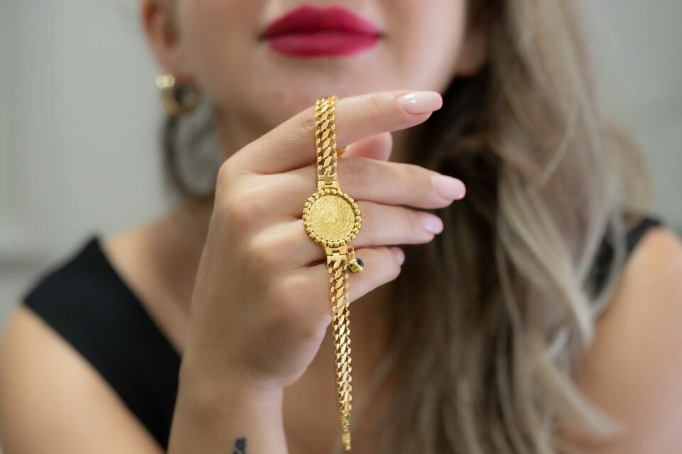 ÇEYREK ALTINLI BİLEKLİK