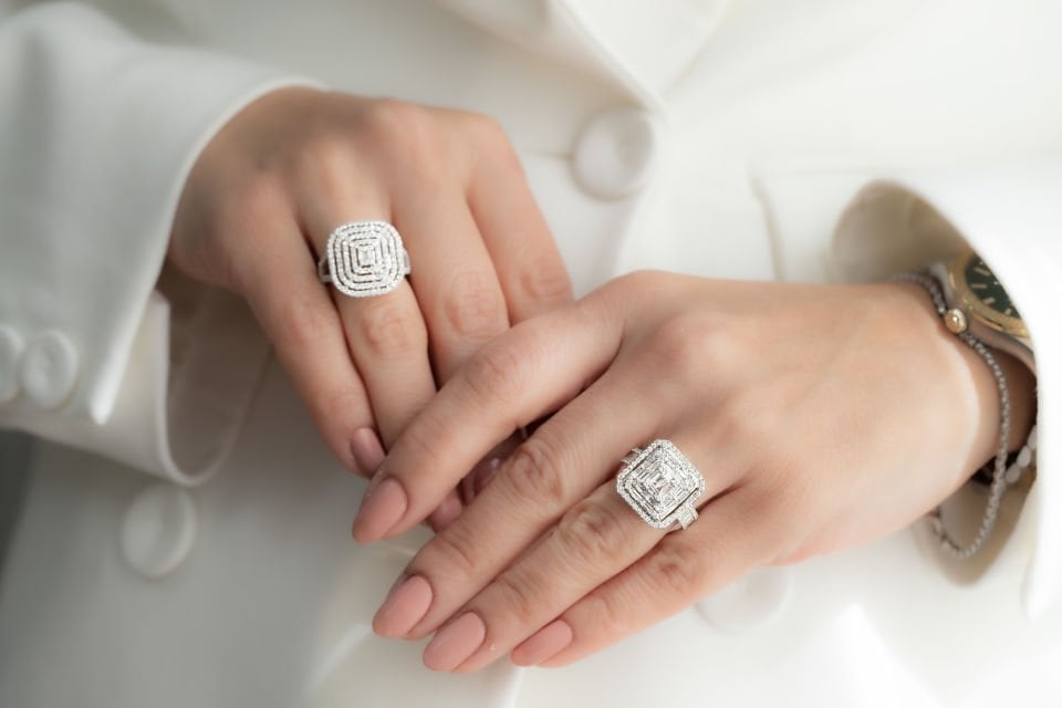 0.95 KARAT BAGET PIRLANTA YÜZÜK