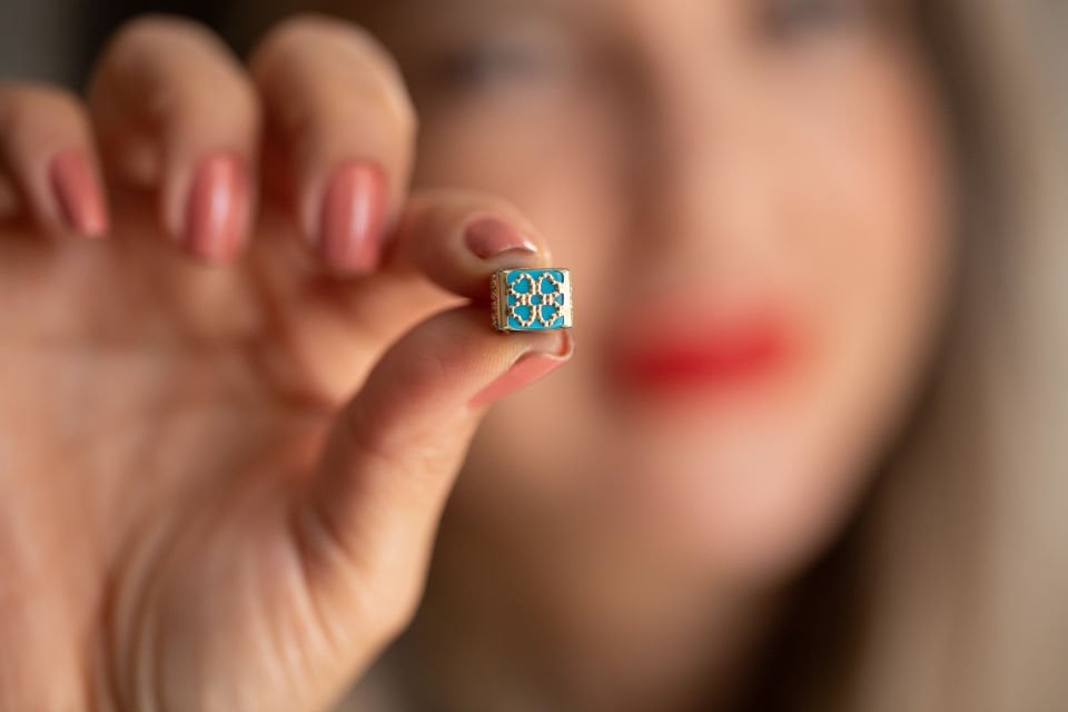 MAVİ ZAR ALTIN KOLYE UCU