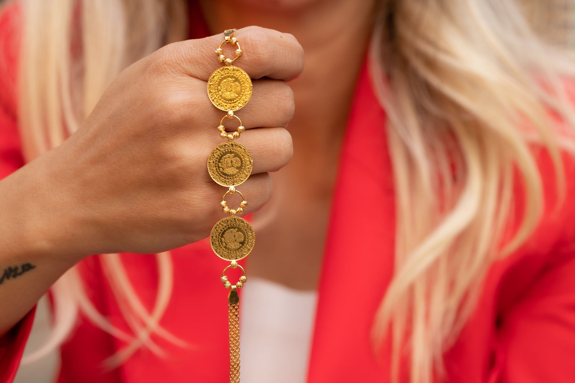 ALTIN ZİYNETLİ BİLEKLİK