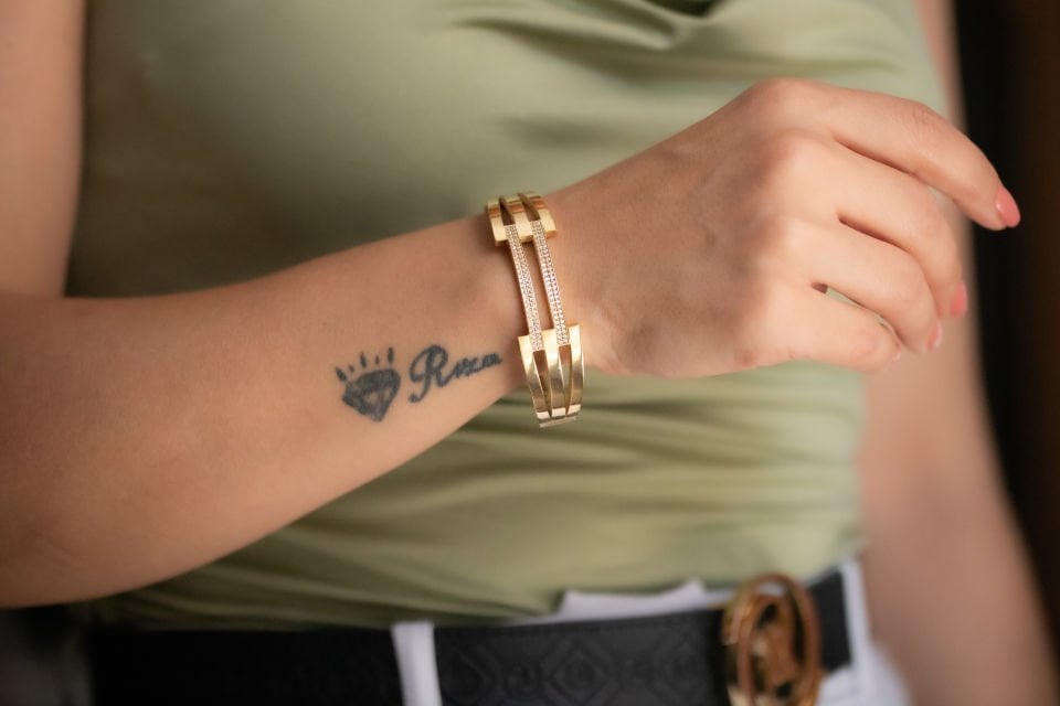 TAŞLI KABURGA ALTIN KELEPÇE BİLEZİK