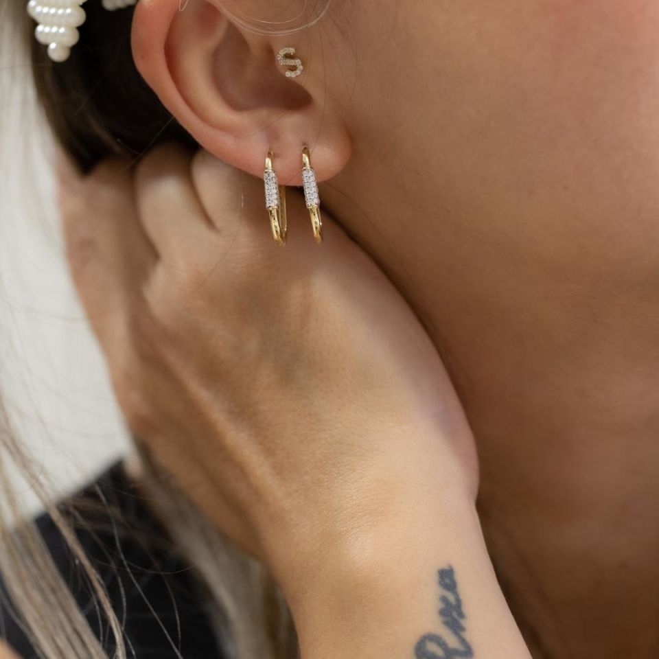 TAŞLI GEOMETRİK ALTIN KÜPE