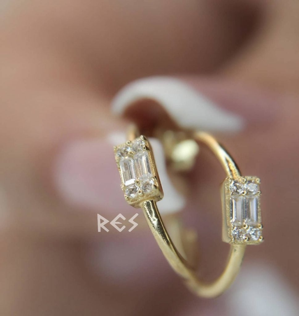 BAGET TAŞLI HALKA ALTIN KÜPE