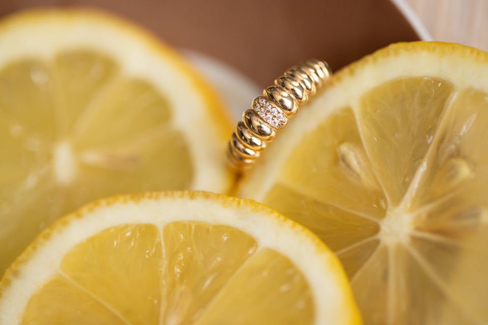 TAŞ DETAY BURGU ALTIN YÜZÜK