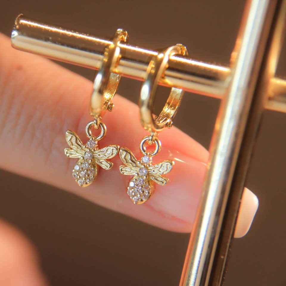 TAŞLI ARI ALTIN KÜPE