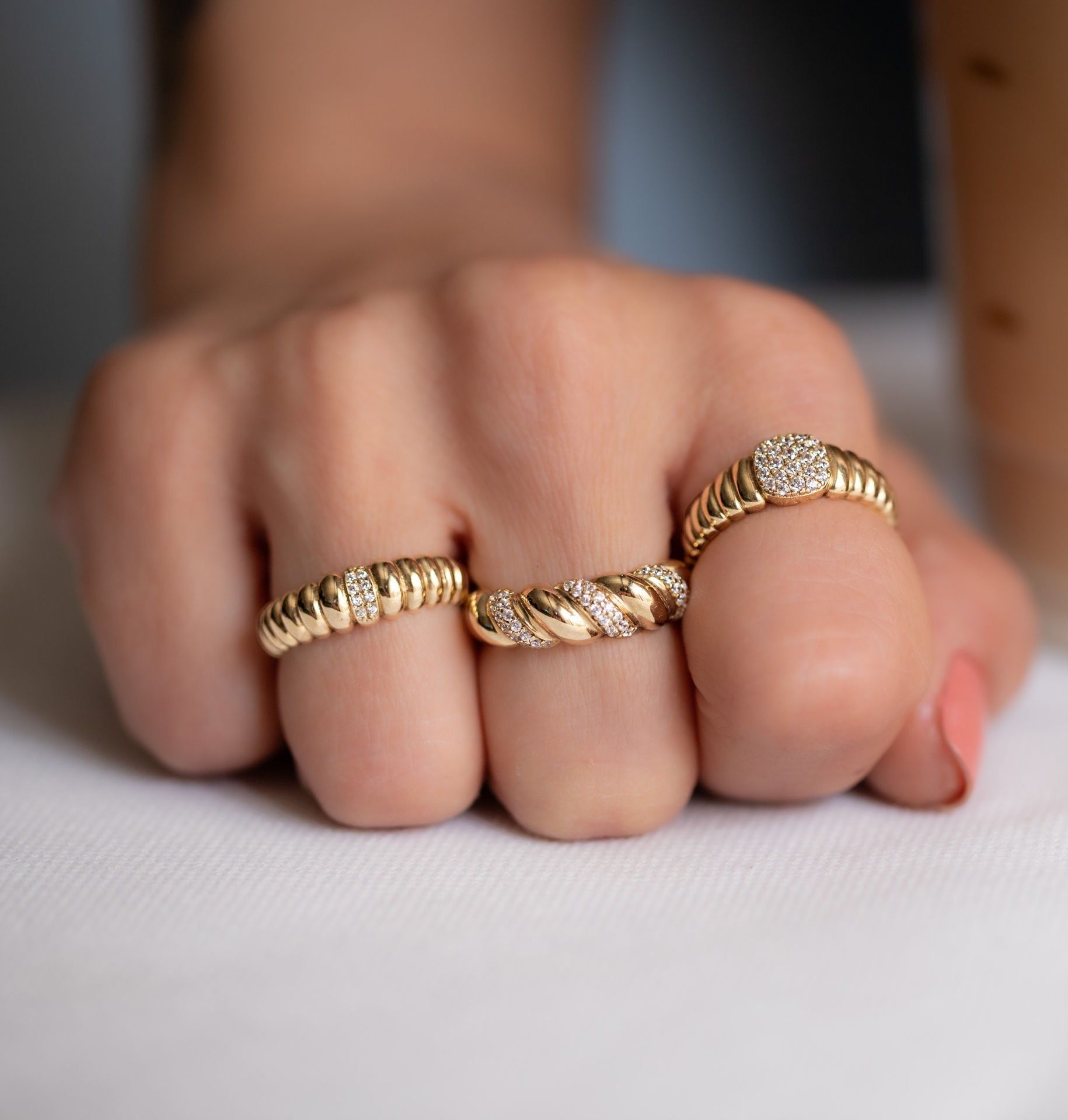 TAŞ DETAY BURGU ALTIN YÜZÜK