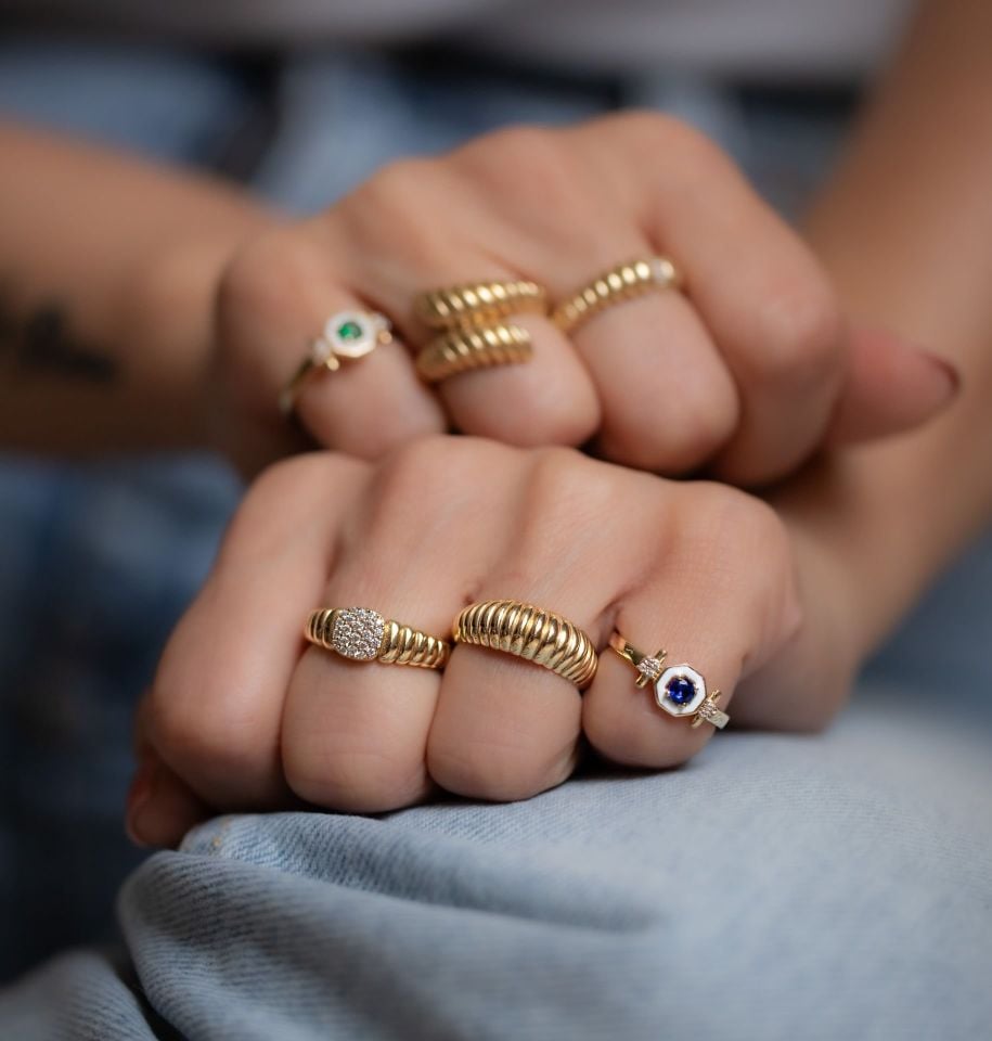 MİNELİ MAVİ TAŞLI ALTIN YÜZÜK