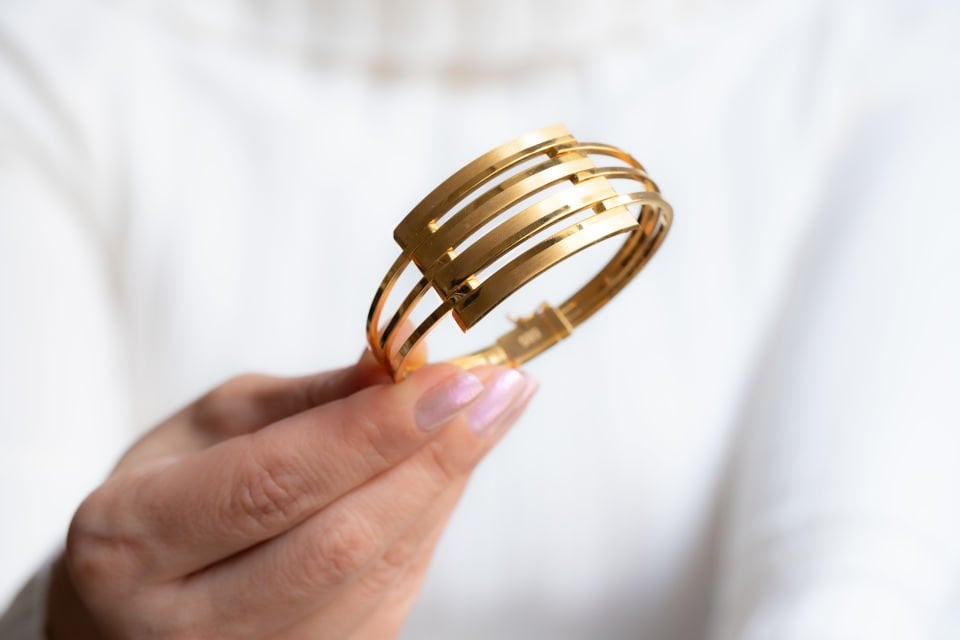 KABURGA ALTIN KELEPÇE BİLE