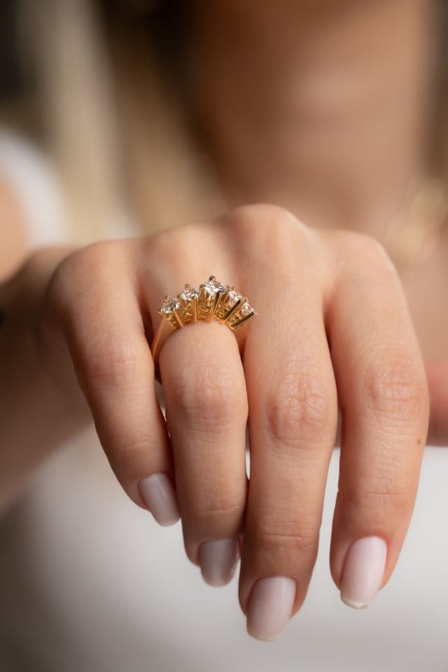 ALTIN BEŞTAŞ YÜZÜK