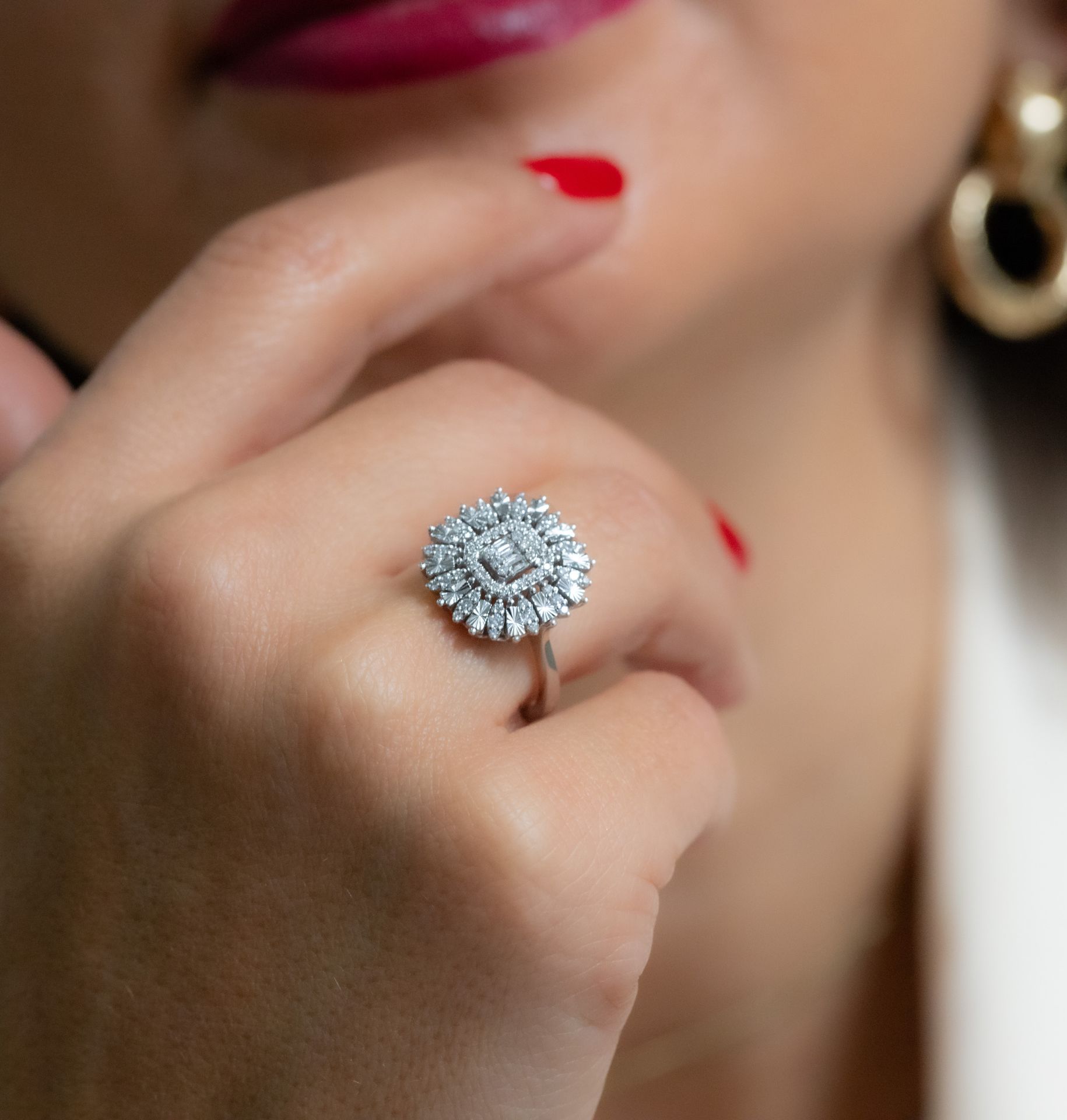 0.35 KARAT TASARIM PIRLANTA YÜZÜK