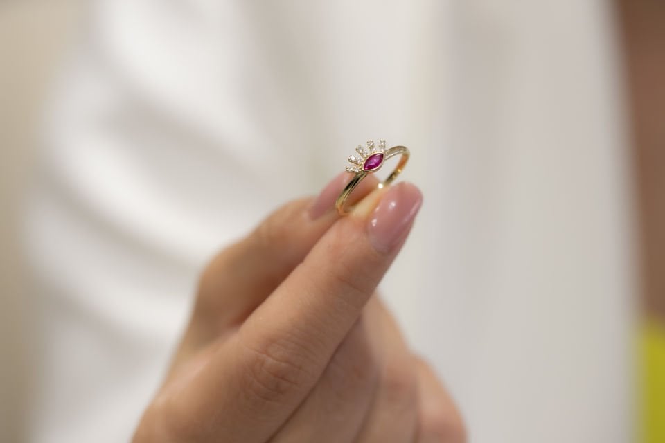 MİNİMAL GÖZ ALTIN YÜZÜK